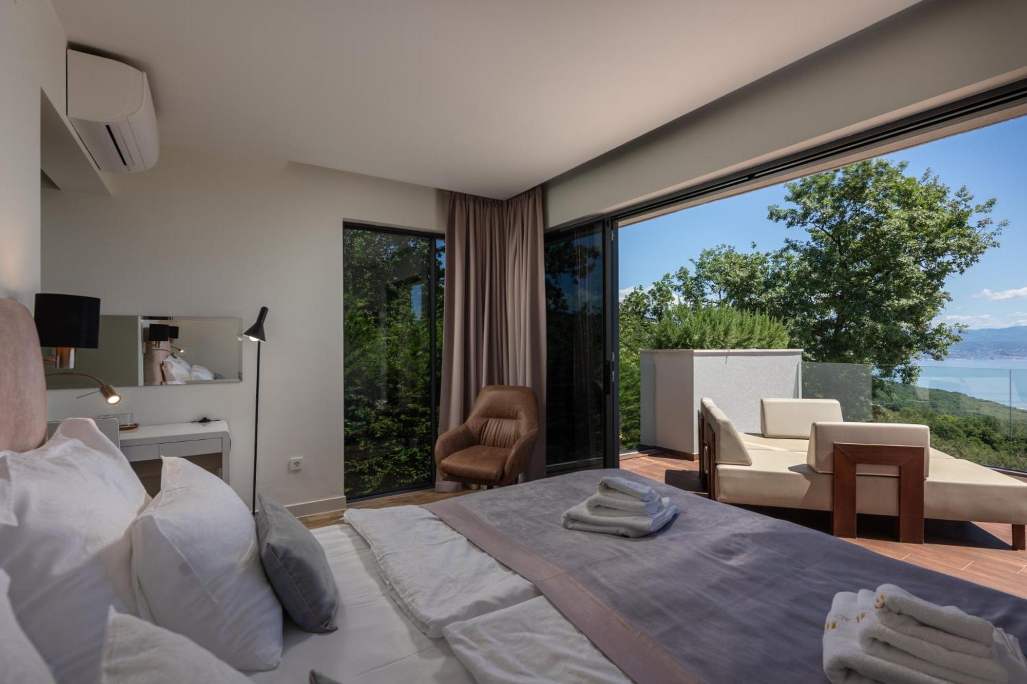 Villa Altavista - Seaview & Relax With Heated Pool & Minigolf Опатия Экстерьер фото