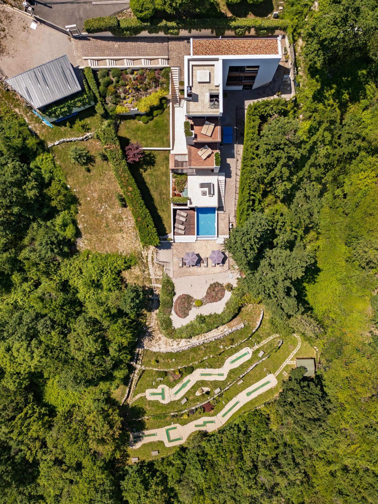 Villa Altavista - Seaview & Relax With Heated Pool & Minigolf Опатия Экстерьер фото