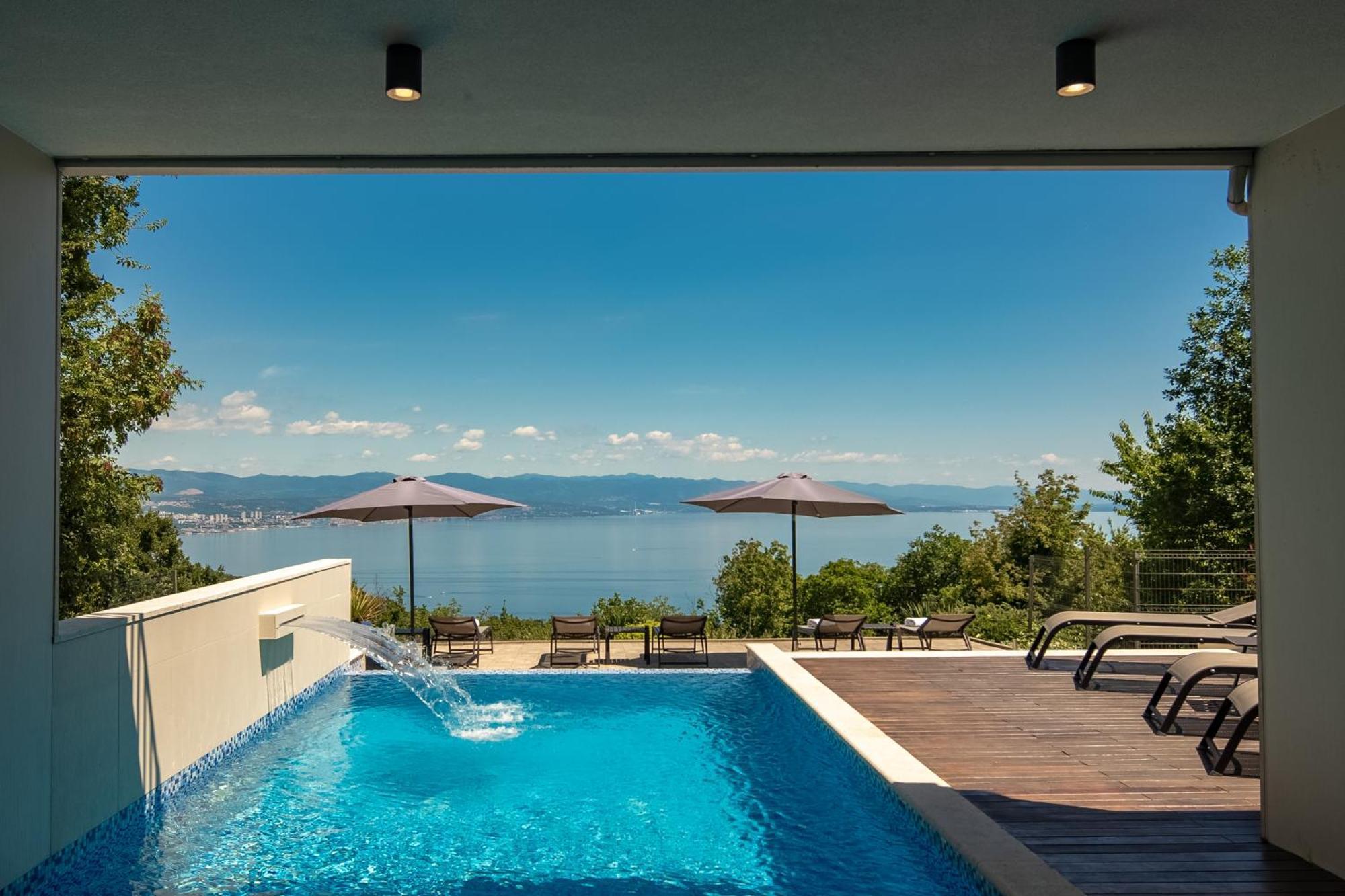 Villa Altavista - Seaview & Relax With Heated Pool & Minigolf Опатия Экстерьер фото