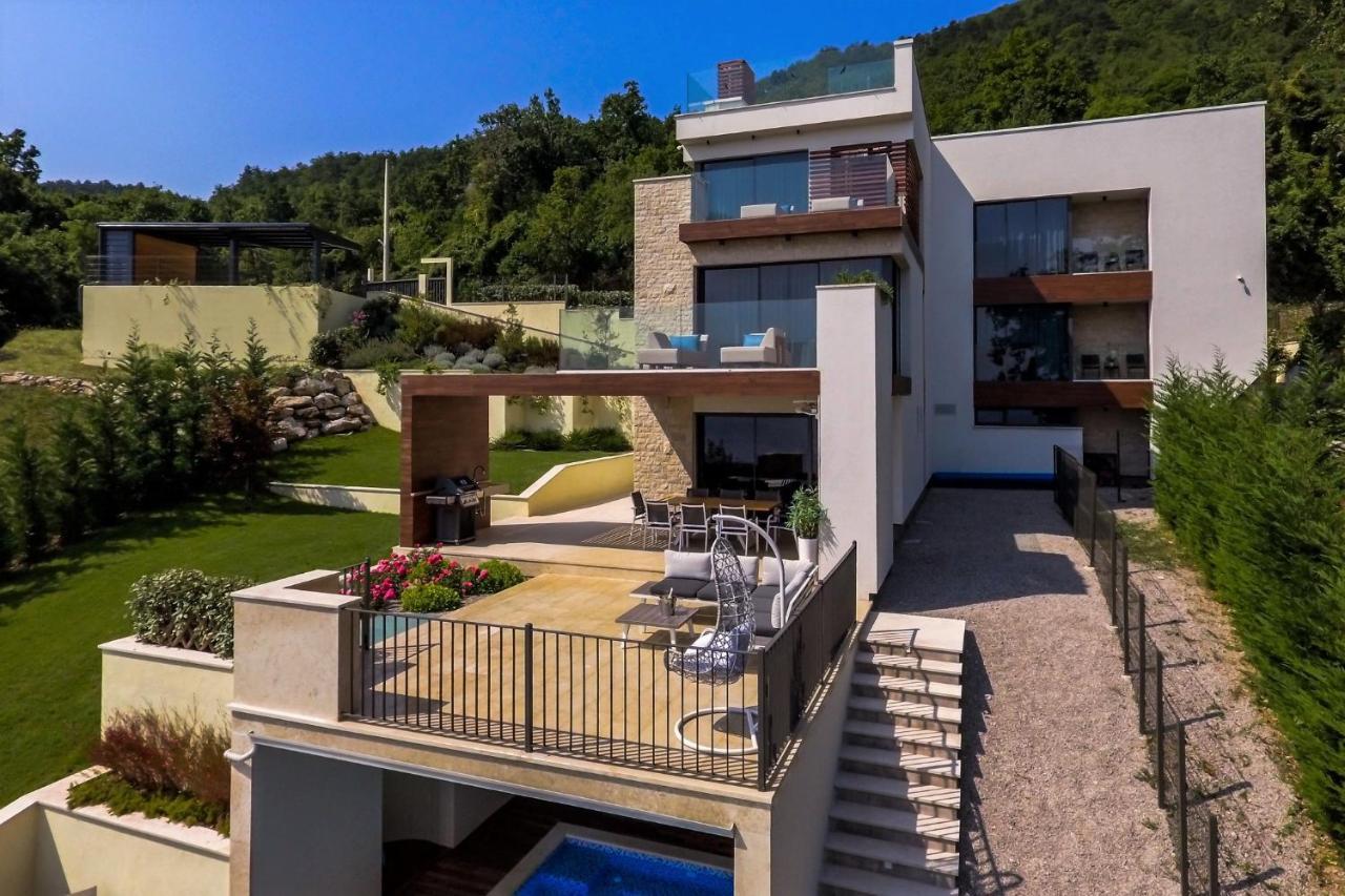 Villa Altavista - Seaview & Relax With Heated Pool & Minigolf Опатия Экстерьер фото