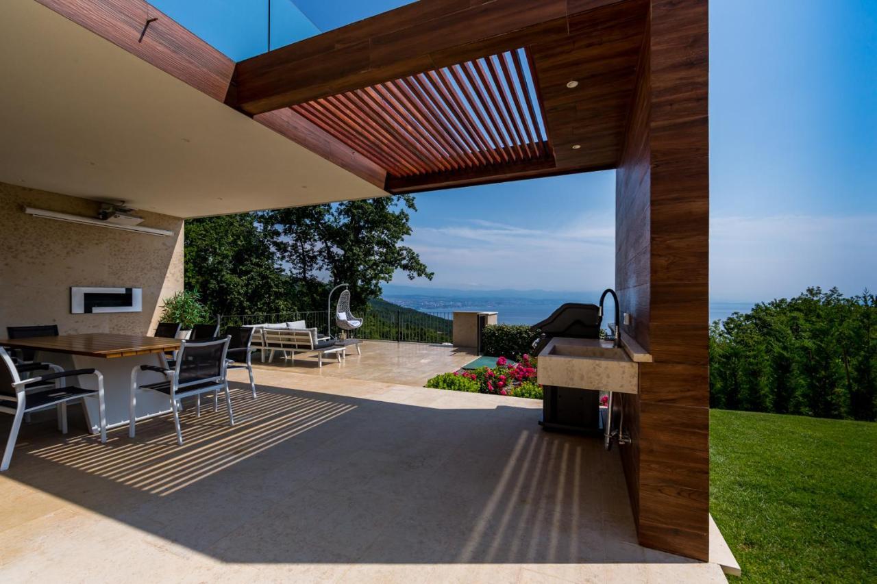 Villa Altavista - Seaview & Relax With Heated Pool & Minigolf Опатия Экстерьер фото